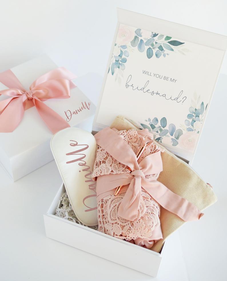 The 10 best bridesmaid proposal boxes of 2023